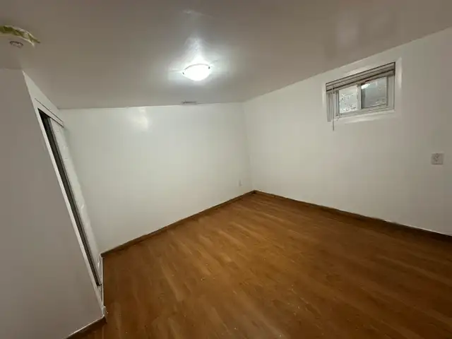 Large Basement Room at the intersection of Markham Rd& Kingston - Photo 2
