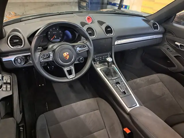 2018 Porsche 718 Boxter GTS - Photo 2