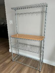 Bakers Rack Excellent Condition, solid wood shelf, $100