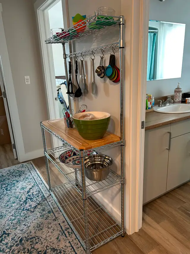 Bakers Rack Excellent Condition, solid wood shelf, $100 - Photo 4