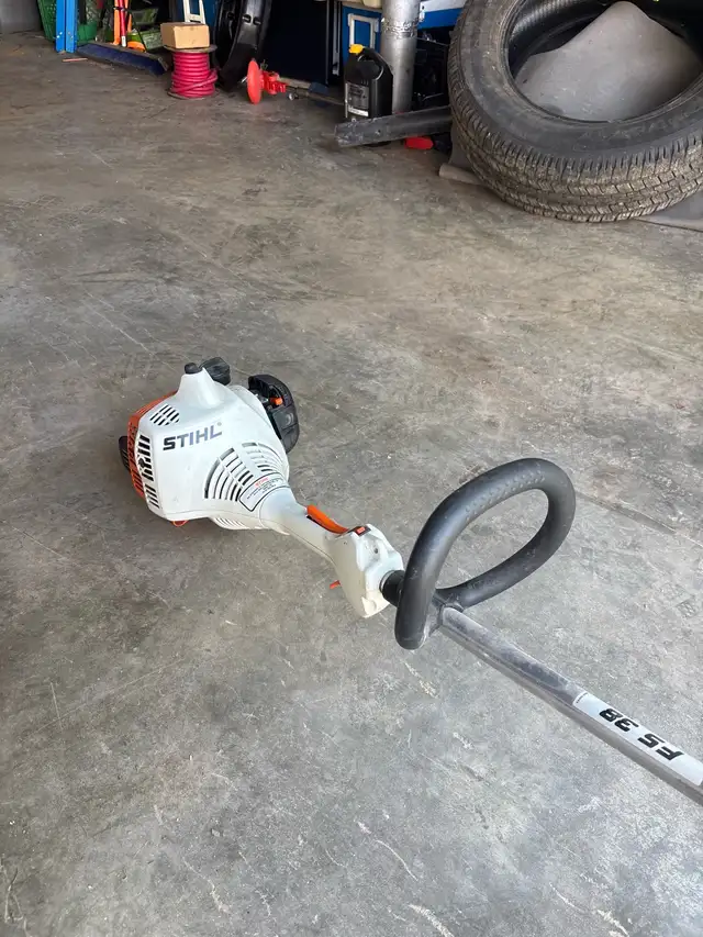 gas trimmer - Photo 2
