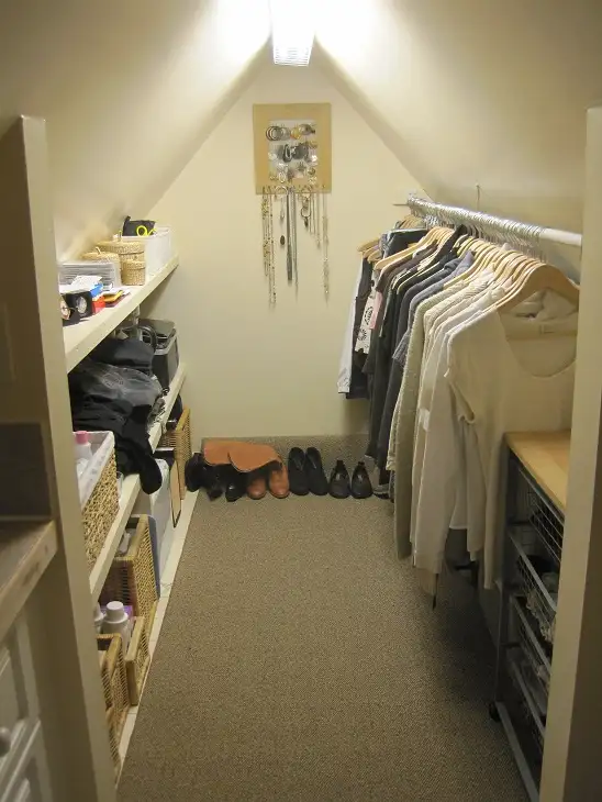 Cozy Attic Suite – Private & Squeaky Clean Loft! - Photo 9