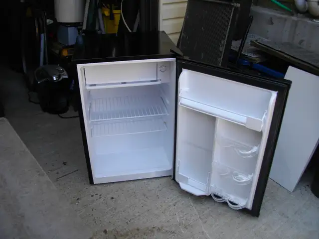 mini bar fridge