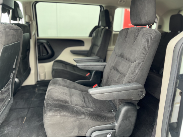 2017 Dodge Grand Caravan SXT-DVD-CAMERA-FULL STOW N GO-WARRANTY - Photo 14