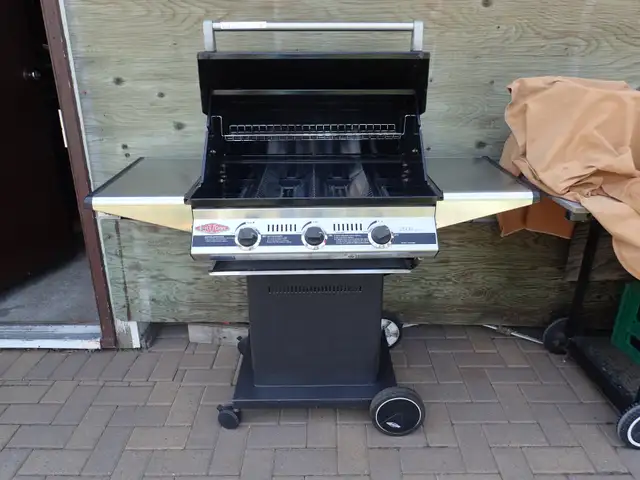 Beefeater 3 Burner Propane BBQ