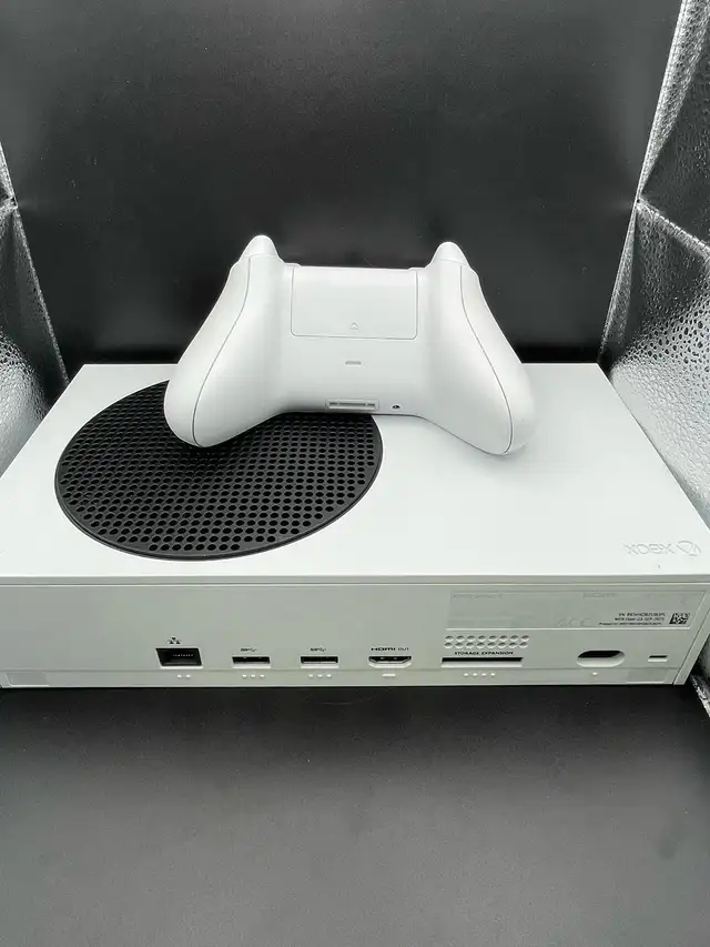 XBOX SERIES S 512GB W/ACC - Photo 2
