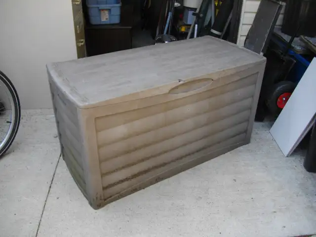 deck box $29 cash