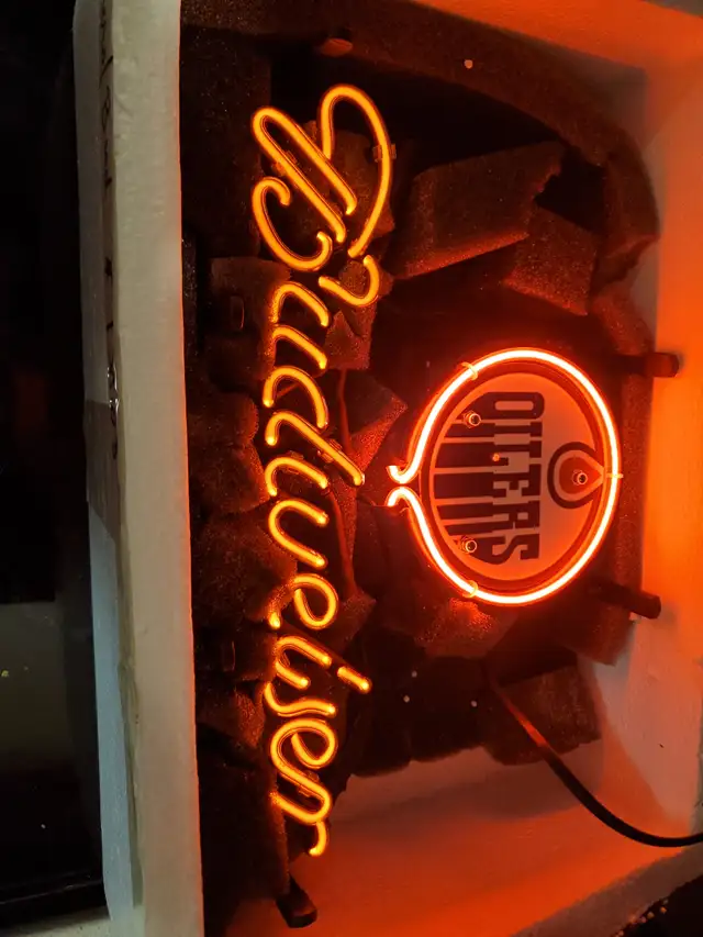 Neon signs - Photo 4