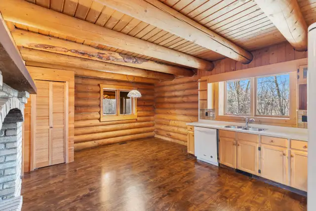 One-of-a-kind 1258sqft log home situated on beautiful 3.1 acres! - Photo 5