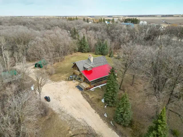 One-of-a-kind 1258sqft log home situated on beautiful 3.1 acres! - Photo 10