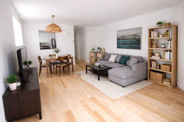 LASALLE 3 1/2 CHALEUREUX SECTEUR RECHERCHÉ PRÈS DU FLEUVE