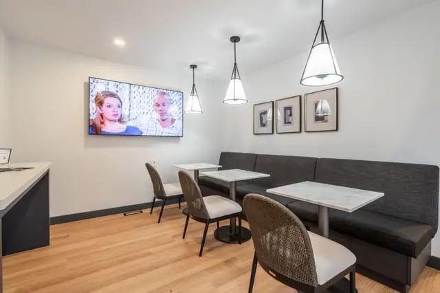 Coworking Space Grimsby | Dedicated and Hot Desk Options - Photo 2