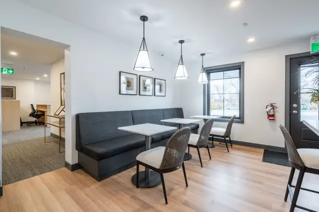 Coworking Space Grimsby | Dedicated and Hot Desk Options - Photo 5