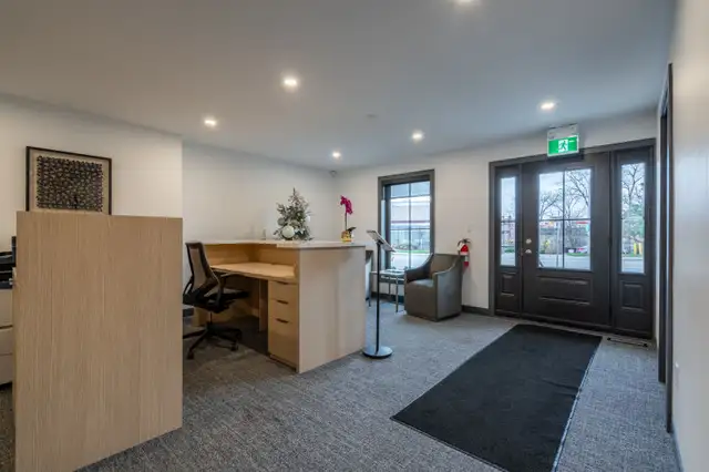 Coworking Space Grimsby | Dedicated and Hot Desk Options - Photo 13