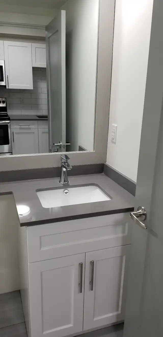 Pet friendly one bedroom suite with utilities included - Photo 6