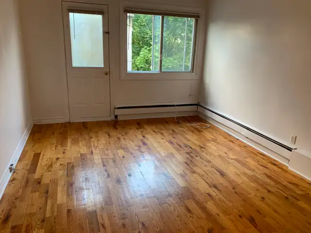 2 1/2 Tout Inclus 975 Métro Rosemont (WiFi)