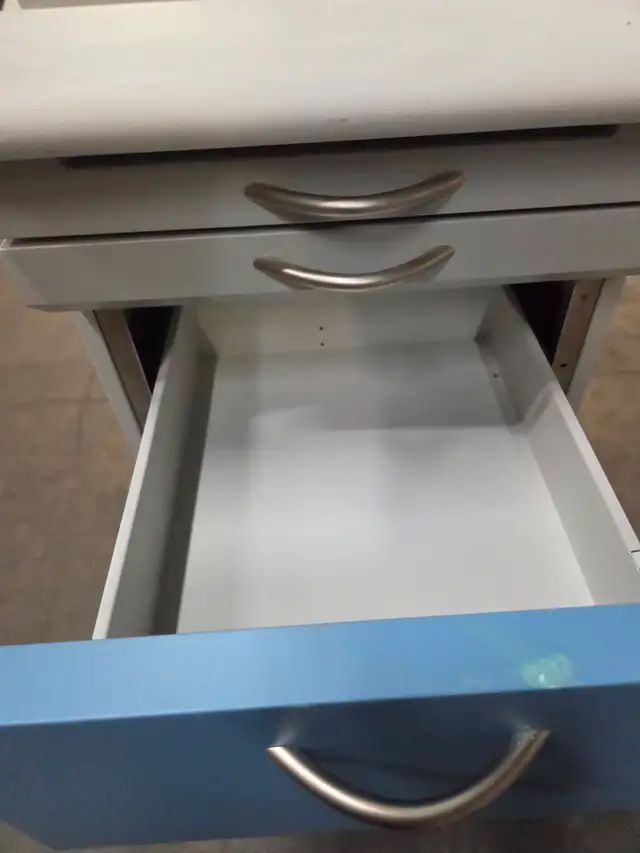 Dental Instrument Workstation - Cabinet - Photo 8