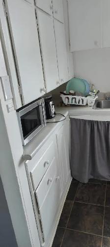 Furnished Bedroom for Rent – Fort Erie (near Lakeshore Area) - Photo 3