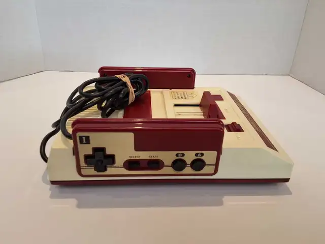 Nintendo Famicom Family Computer System - Boxed - Photo 4