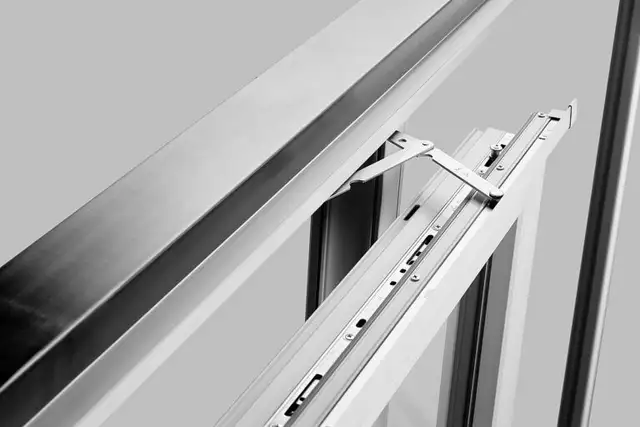 Expert installation of sleek sliding doors. - Photo 3