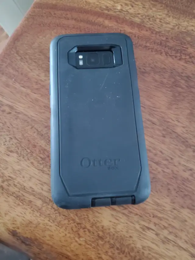 Samsung S10 Phone - Photo 2