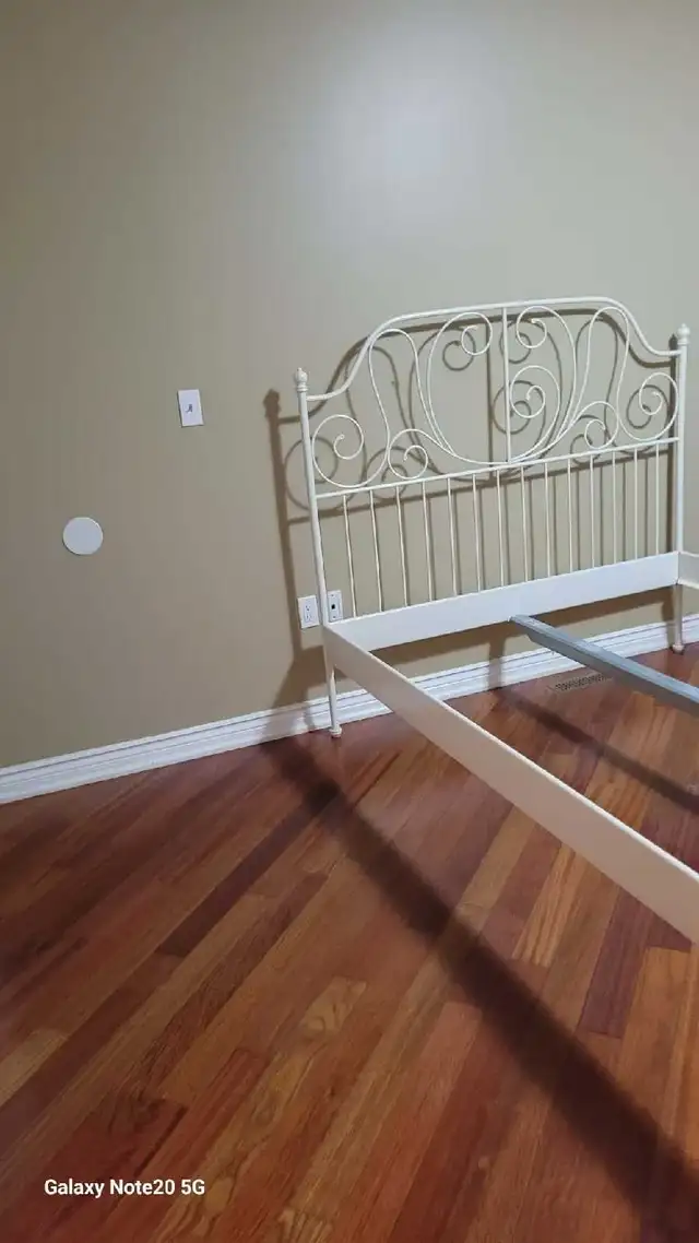 1 private Bedroom basement apartment with attached washroom