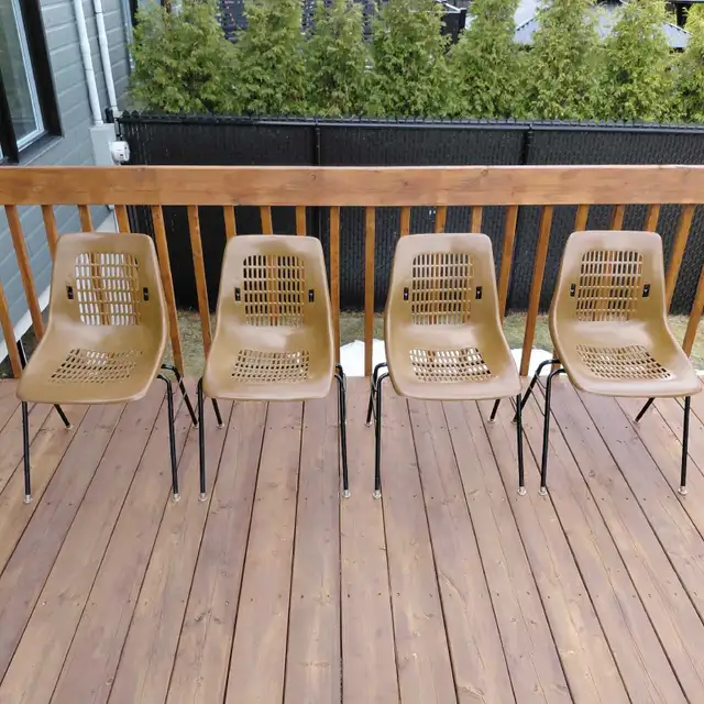 4 chaises Expo 67 - Photo 3