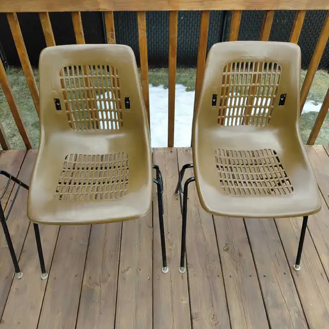 4 chaises Expo 67 - Photo 5