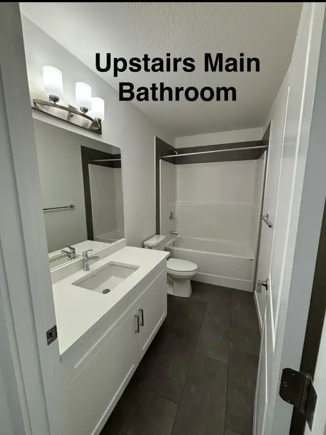 New 2025 Build, 3 Bedroom Townhouse, MoveIn READY - Photo 8