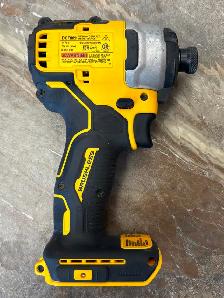 Dewalt 1/4' (6mm) Cordless Impact Driver (Model: DCF809 )