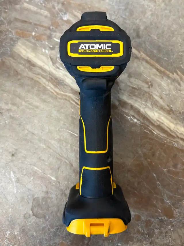 Dewalt 1/4' (6mm) Cordless Impact Driver (Model: DCF809 ) - Photo 4