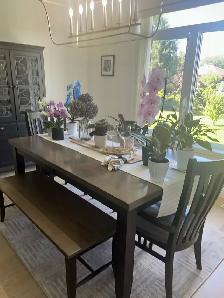 dining room set