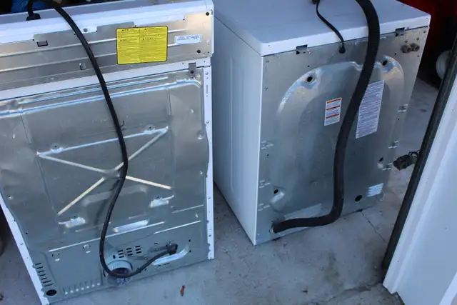 Washer and Dryer - Photo 8