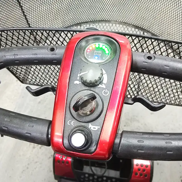 Pride GoGo Elite Traveller Scooter - Photo 4