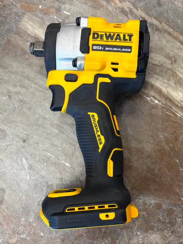Dewalt 1/2 (13mm) Cordless Compact Wrench (Model: DCF921 )