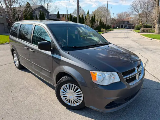 2015 Dodge Grand Caravan Sto n Go Certified $5000 No Rust - Photo 2