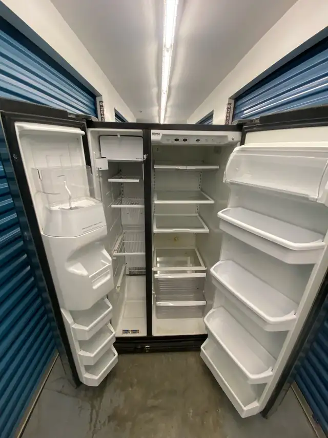 KENMORE STAINLESS STEEL FRIDGE - Photo 4