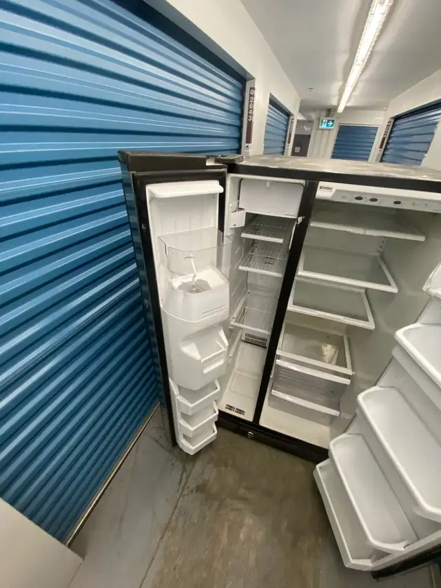 KENMORE STAINLESS STEEL FRIDGE - Photo 5