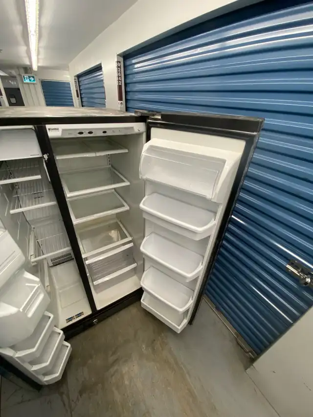 KENMORE STAINLESS STEEL FRIDGE - Photo 8