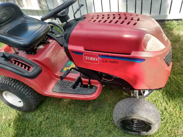 Wrecking lawn & garden tractors for parts! - Photo 7