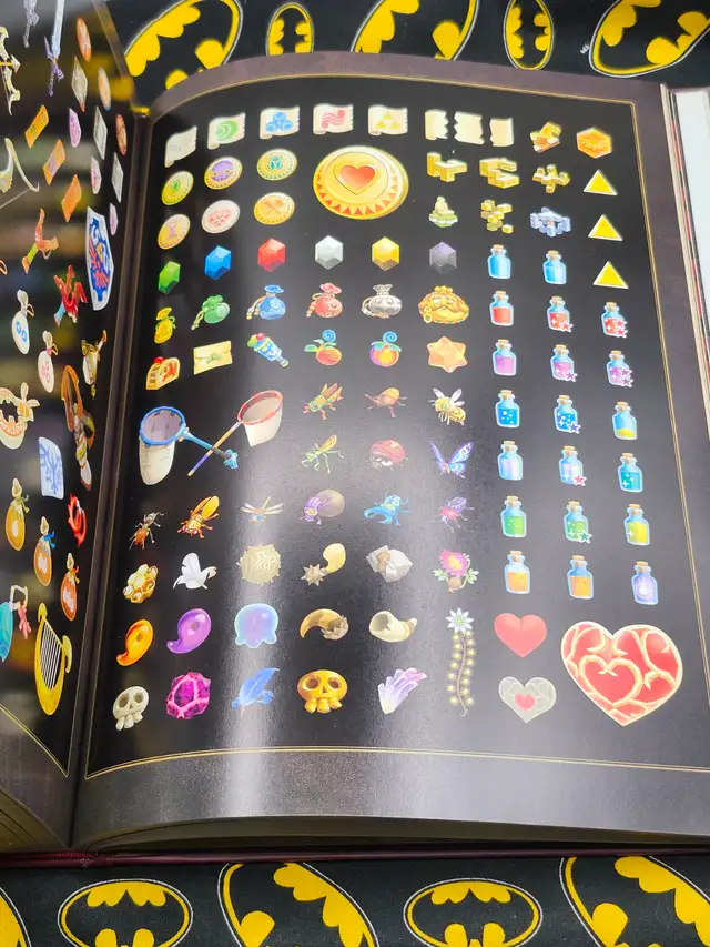 Art & Artifacts, Encyclopedia & Hyrule Historia Books (#2845) - Photo 2