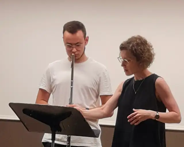 Flute Lessons in Montreal – Professional Musician | All Ages