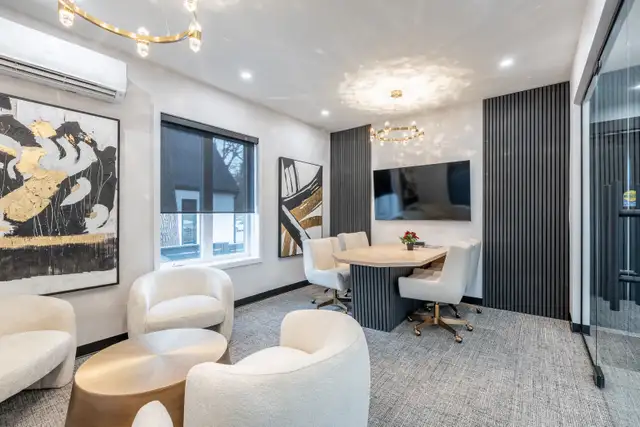 Coworking Space Burlington | Dedicated and Hot Desk Options - Photo 9