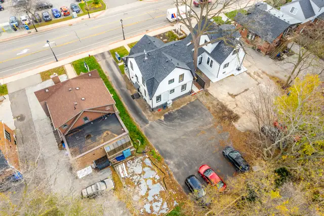 Coworking Space Burlington | Dedicated and Hot Desk Options - Photo 14