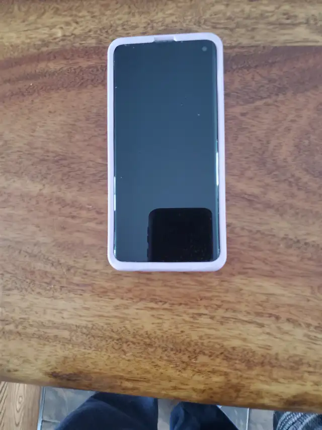 Samsung S10 Phone