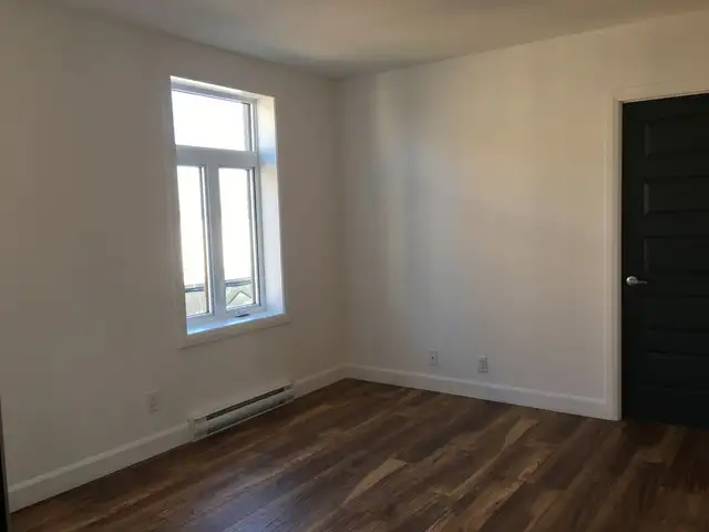 MAGNIFIQUE  PRÈS DU CENTRE-VILLE JUILLET - Photo 5