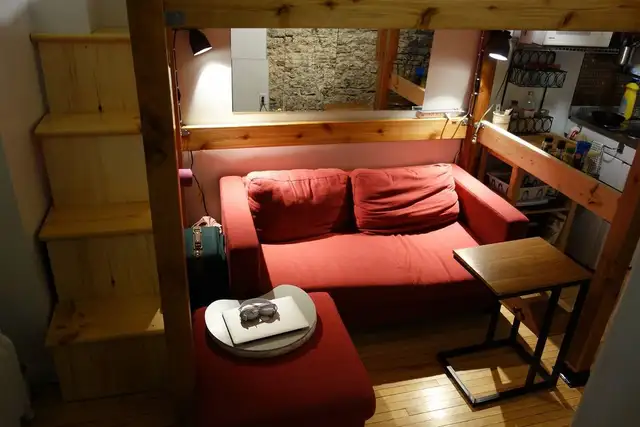 Très Beau 1½ Plein Coeur Du Vieux-Québec Rue Ste-Angèle MEUBLÉ - Photo 7