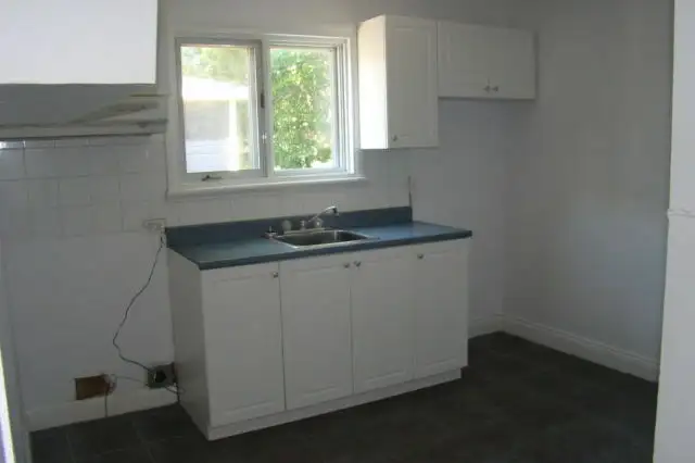 Beau grand 4 1/2, ste-Foy rue Pouliot, Juillet - Photo 2