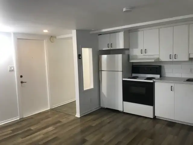 Beau grand 3 1/2, Maufils Limoilou, demi sous-sol WIFI - Photo 3