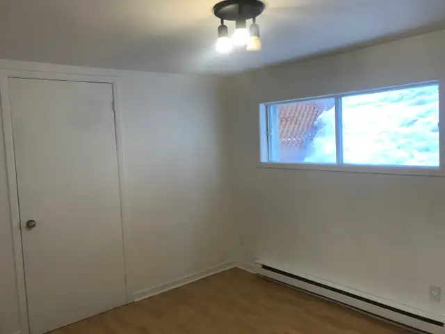 Beau grand 3 1/2, Maufils Limoilou, demi sous-sol WIFI - Photo 10